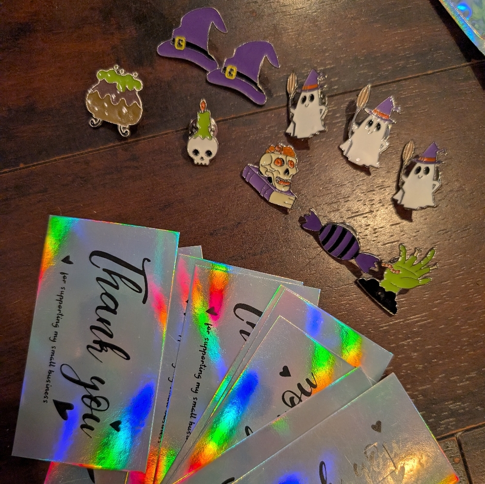 10 Halloween Themed Enamel Pin Set With 10 Thank You Cards